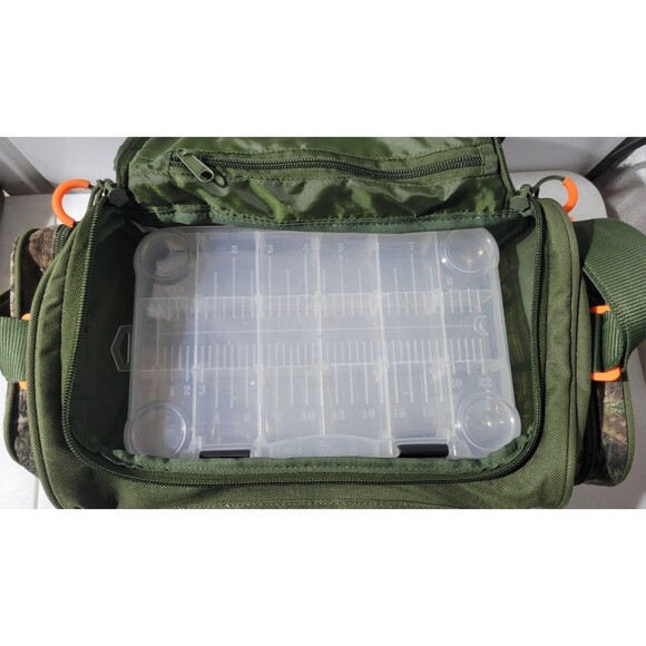 UGLY STIK Real Tree Green Camo Soft Side Tackle Bag w/ 4 Clear Lure Boxes - Picture 6 of 7